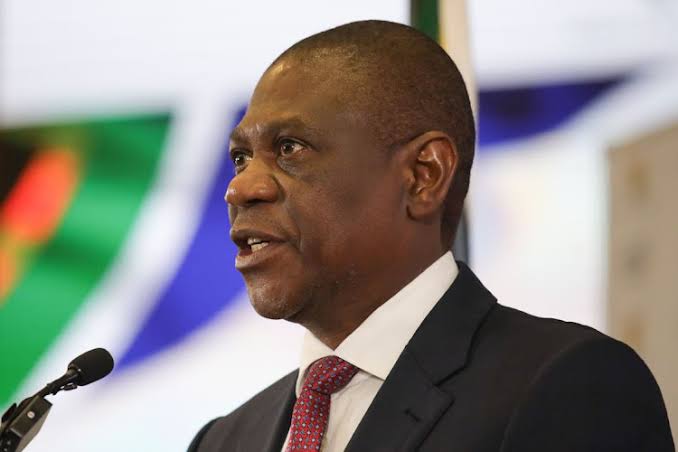 Mashatile Rejects Allegations of Government Fund Misuse